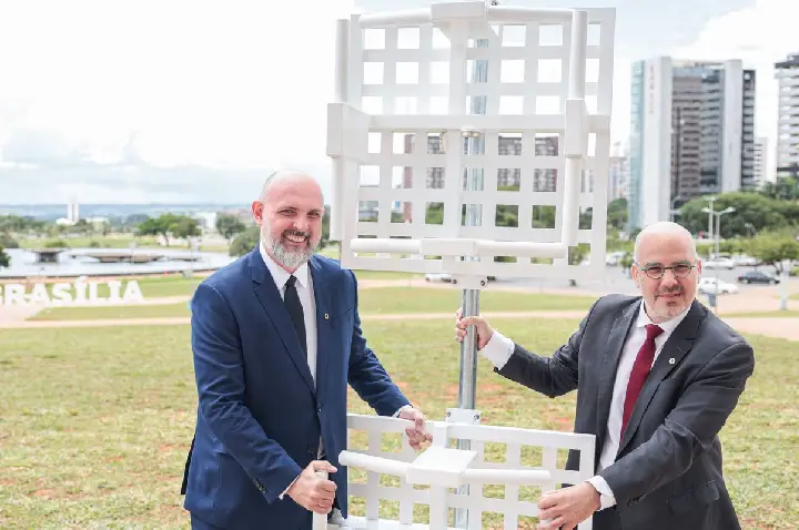 EBC instala antena de TV 3.0 na Torre de TV, em Brasília