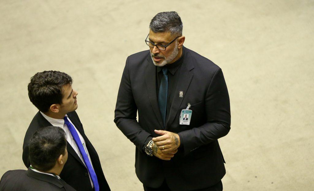 Alexandre Frota critica aliados do governo, PSL e decisões de Jair Bolsonaro