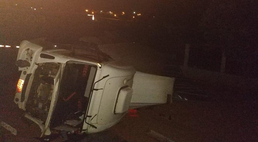 Acidente na BR 153 deixa três pessoas feridas