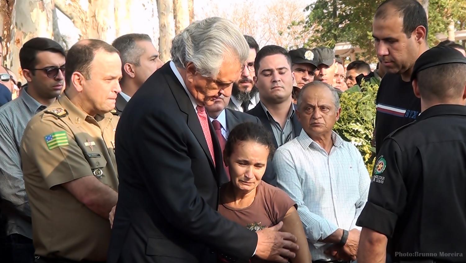 Governador Ronaldo Caiado participa de homenagens ao Soldado Morto em Aparecida
