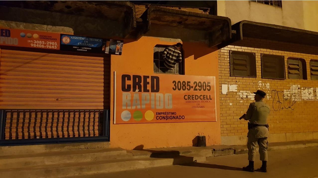 Menor infrator foge do centro de internação e é flagrado furtando comércio em Aparecida de Goiânia