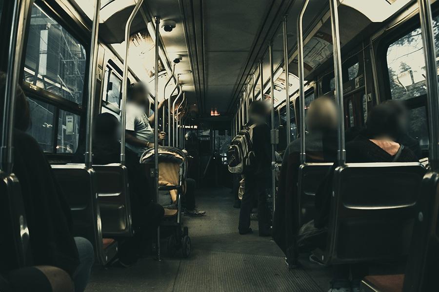 Criminosos fazem arrastão em ônibus do transporte coletivo de Aparecida