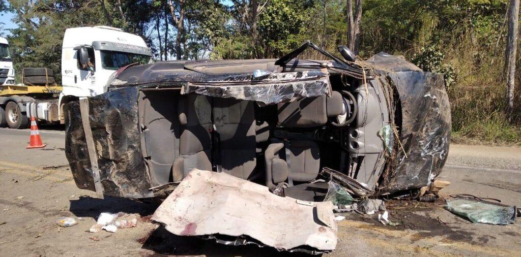 Duas pessoas morreram e três ficaram feridas em acidente na Cidade de Campinorte, região Norte do Estado