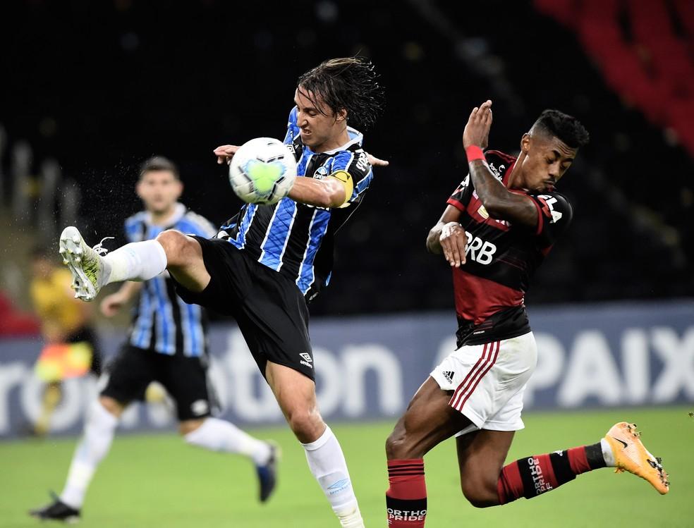 Análise: Flamengo evolui, mas segue devendo no pós-volta, e culpa não é apenas de Domènec