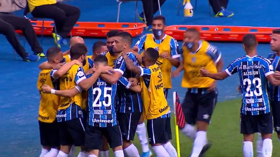 Atlético perde, Inter é líder, Vasco 100%, Flamengo não engrena... e o Brasileiro sempre surpreende