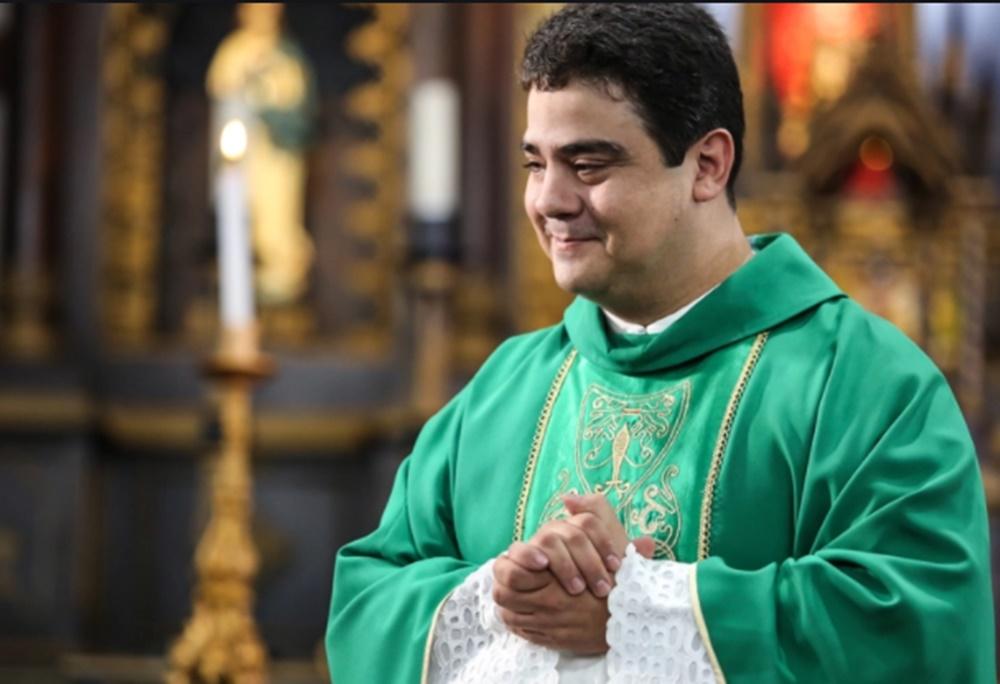 Vídeos íntimos, lavagem de dinheiro, formação de quadrilha, sonegação de impostos (Padre Robson) na mira do MP