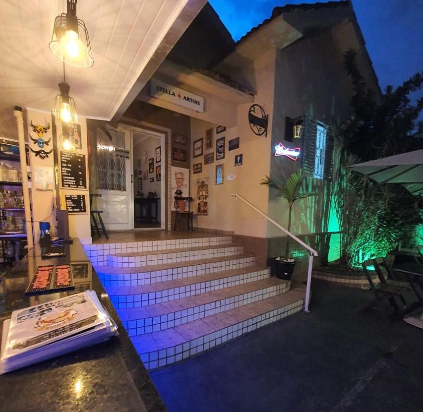 Quintal do Jajá traz menu que vai de drinks clássicos a versões especiais