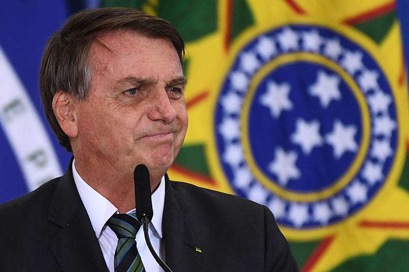 Bolsonaro veta obrigatoriedade de cobertura de planos de saúde particulares, no tratamento de câncer