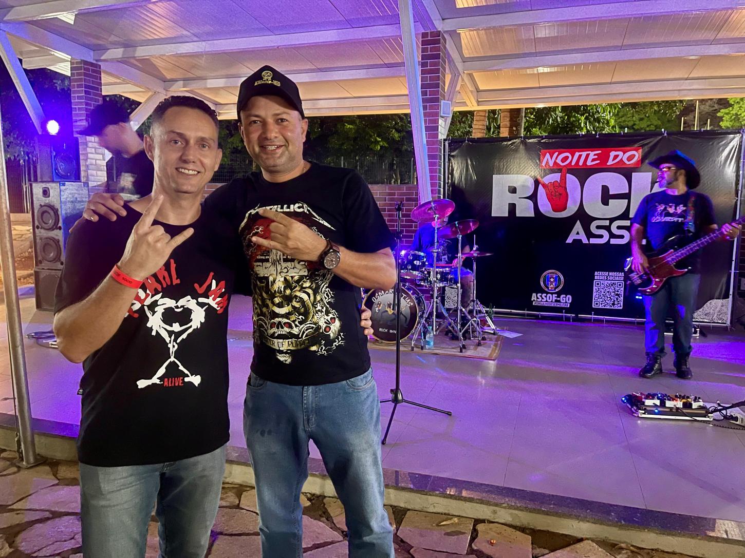 Noite de Rock'n Roll na Associação dos Oficiais de Goiás
