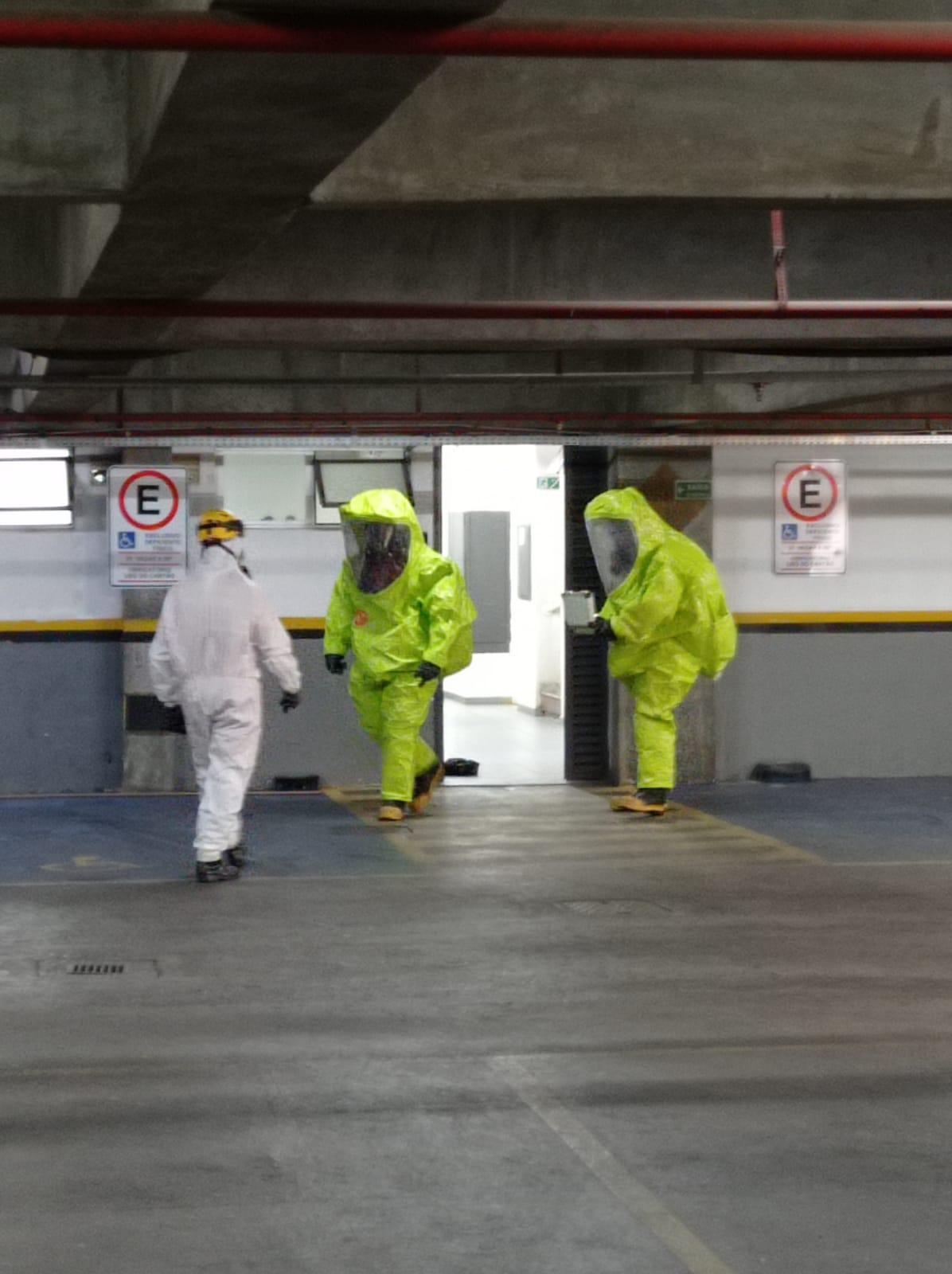 Bombeiro é acionado para possível vazamento de gás em subsolo de academia