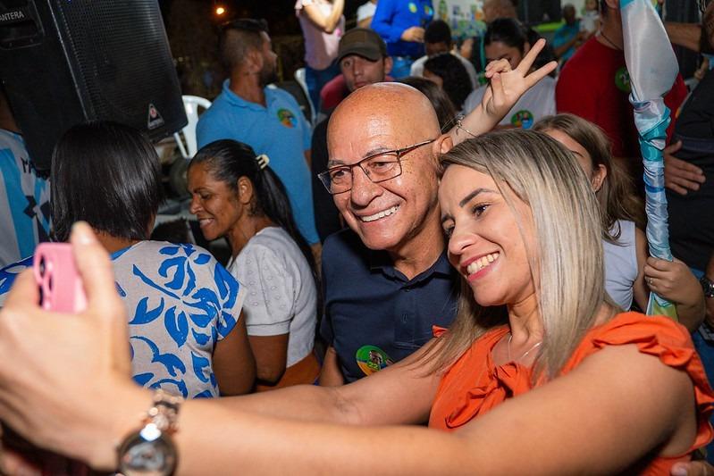 Professor Alcides propõe bolsa universitária municipal para até 2 mil alunos