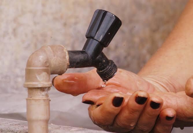 Moradores de Aparecida vão passar o réveillon sem água nas torneiras