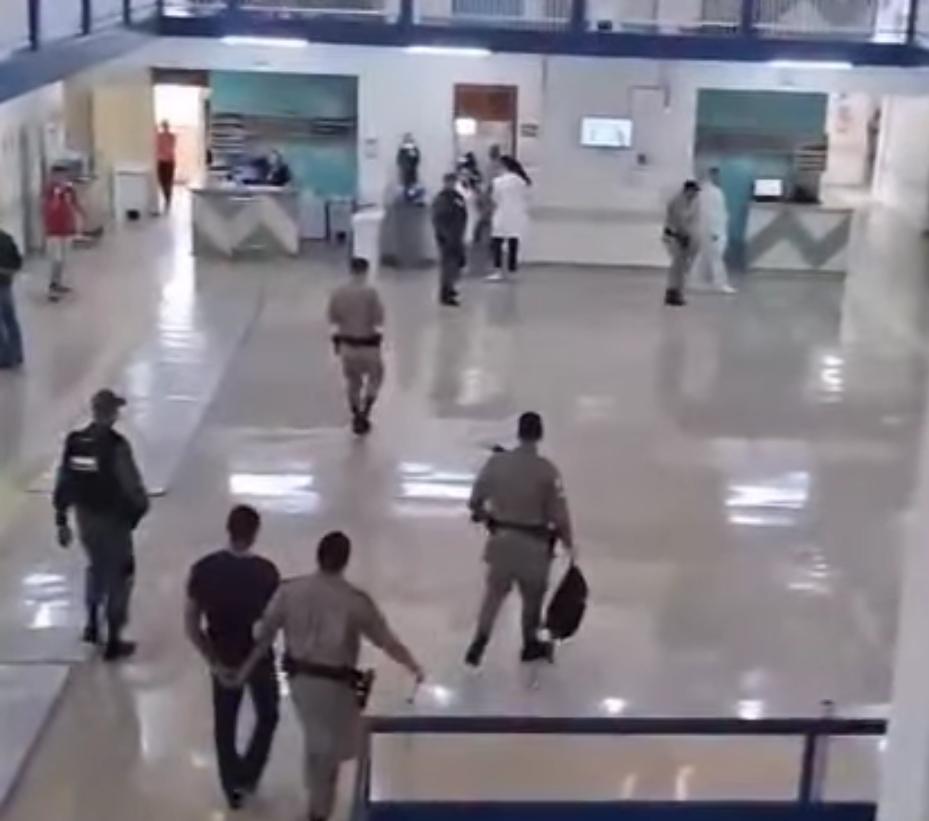 Homem é preso ao invadir Santa Casa de Goiânia com machadinha.