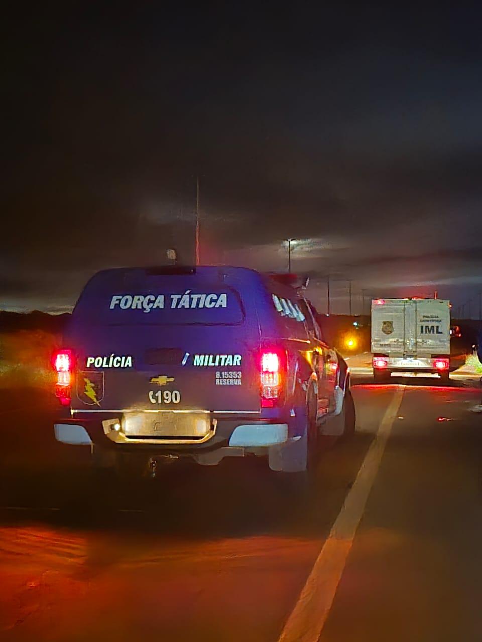 Homem morre após atirar contra policiais do Oitavo Batalhão       