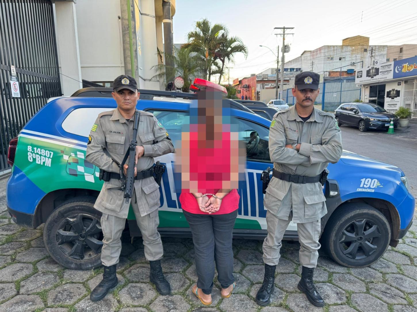 Mulher é presa  após tentar matar o marido em Aparecida