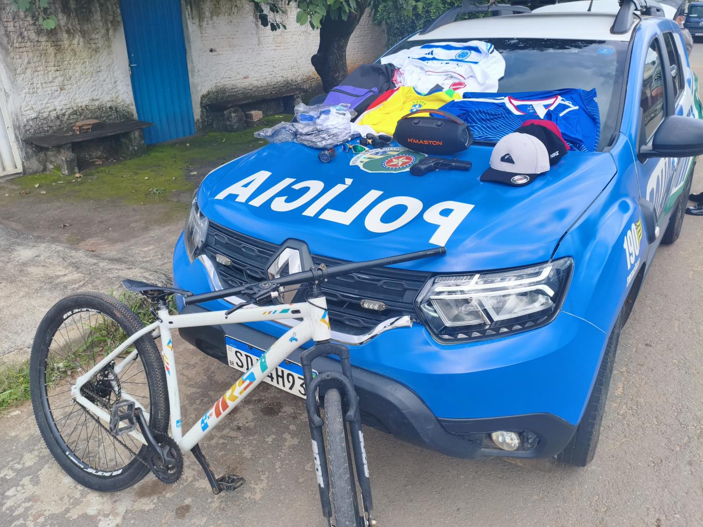 Preso homem que estava assaltando com bicicleta em Aparecida