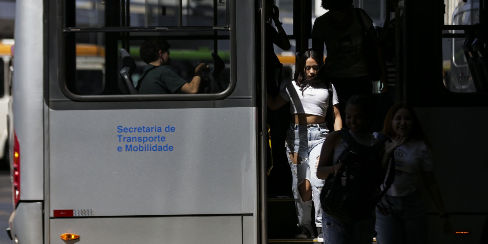 Rio terá lei contra abuso a mulheres no transporte coletivo