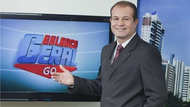 De vendedor de bolos nas ruas de Goiás à liderança de audiência: Oloares Ferreira completa 25 anos na Record TV Goiás
