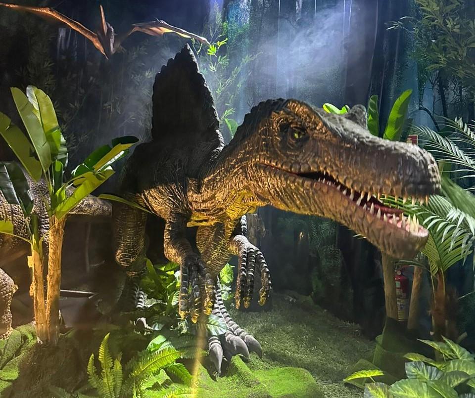 Dos dinossauros à inteligência artificial: conheça um roteiro completo de férias em Aparecida de Goiânia