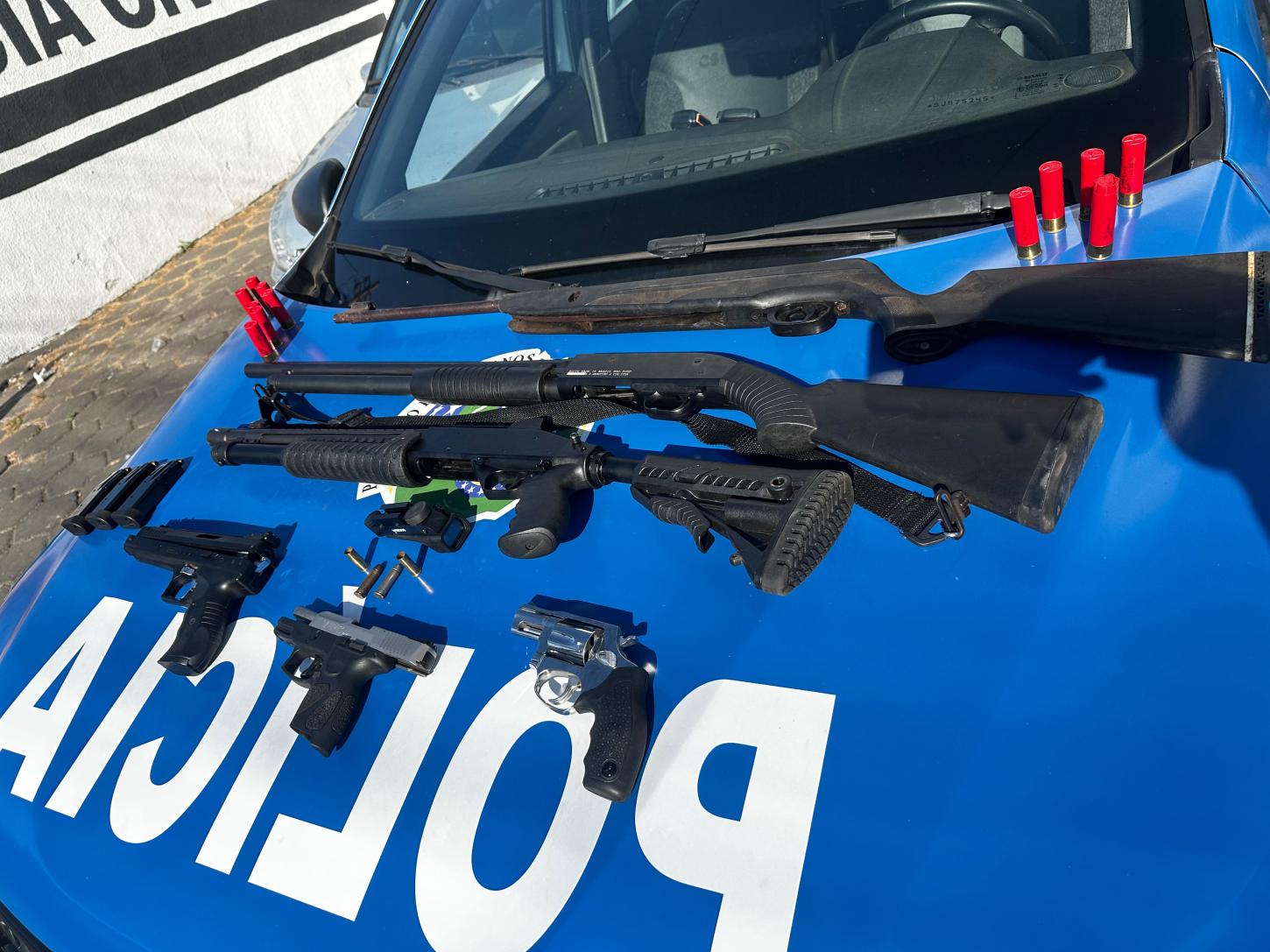 Armas apreendidas na ocorrência