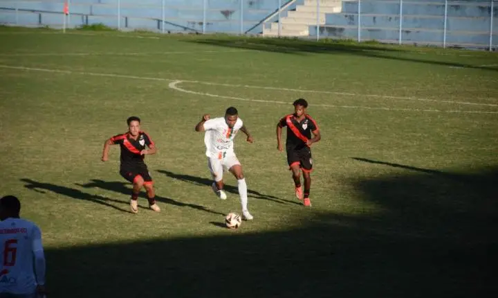 Cerrado Esporte Clube conquista título em cima do Atlético Goiano