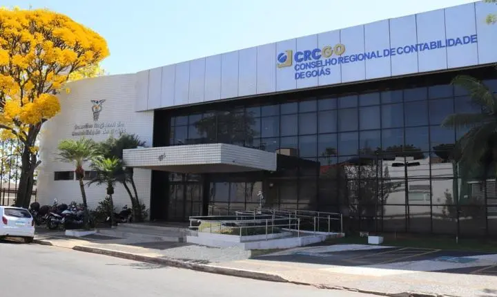 Novo CNPJ com letras começa a ser implantado em 31 de julho: CRCGO orienta empresas sobre as mudanças e os cuidados necessários